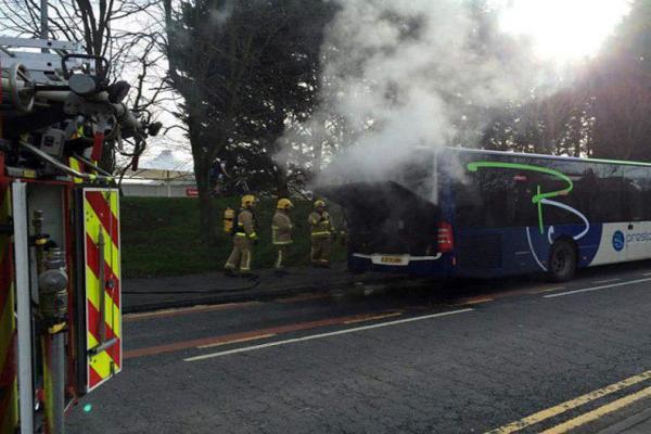 آتش سوزی اتوبوس در انگلیس