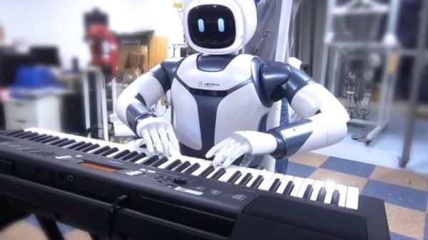 ویدئو ، ربات پیشرفته Ubtech با حرکات انسان نما رونمایی شد