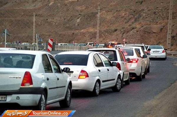 شرایط راه های کشور؛ بارش باران در جاده های 4 استان، تداوم ممنوعیت تردد در جاده چالوس